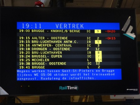 hier zie, het begint al: 20 min vertraging